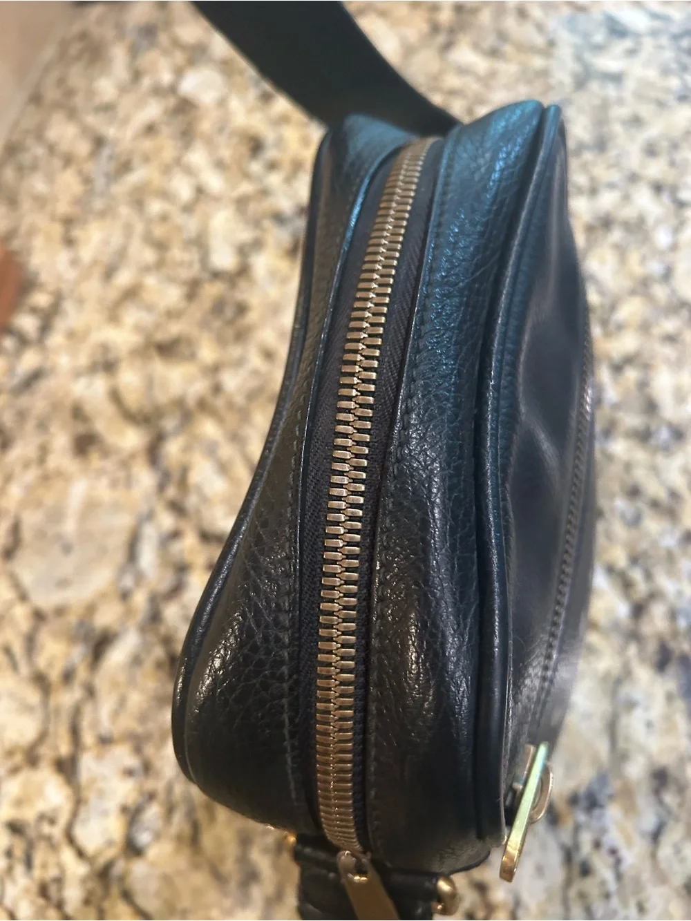 Gucci Black Logo Shoulder Bag Men's Adjustable Strap Designer Brass Hardware coa
